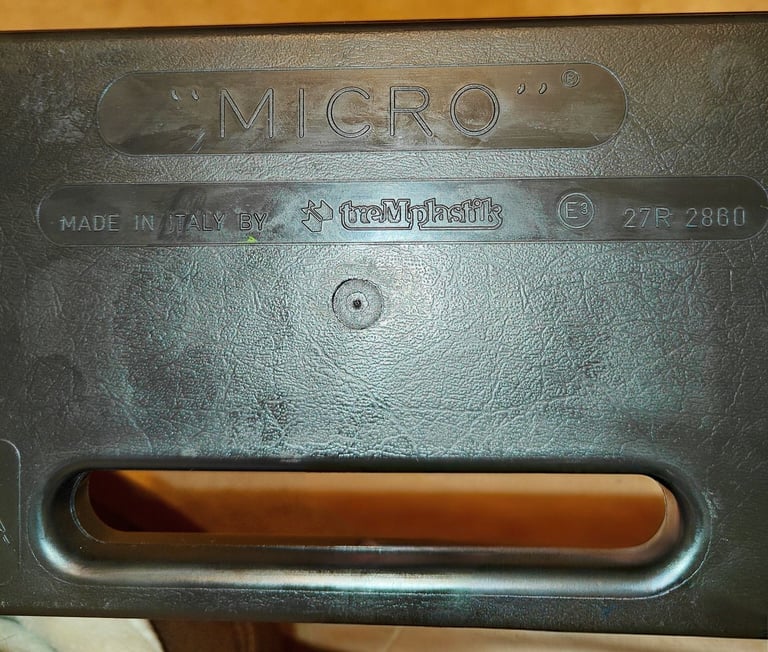 🚗 Emergency Car Warning Triangle in carry case – Made in Italy 🇮🇹