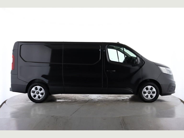 2025 Renault Trafic LL30 Blue dCi 130 Advance [Safety] Van PANEL VAN DIESEL Manual