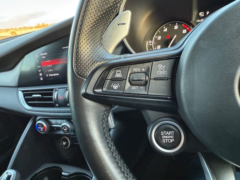 2020 20 ALFA ROMEO GIULIA 2.0T VELOCE SALOON 4DR PETROL GPF AUTO EURO 6 (S/S) (2