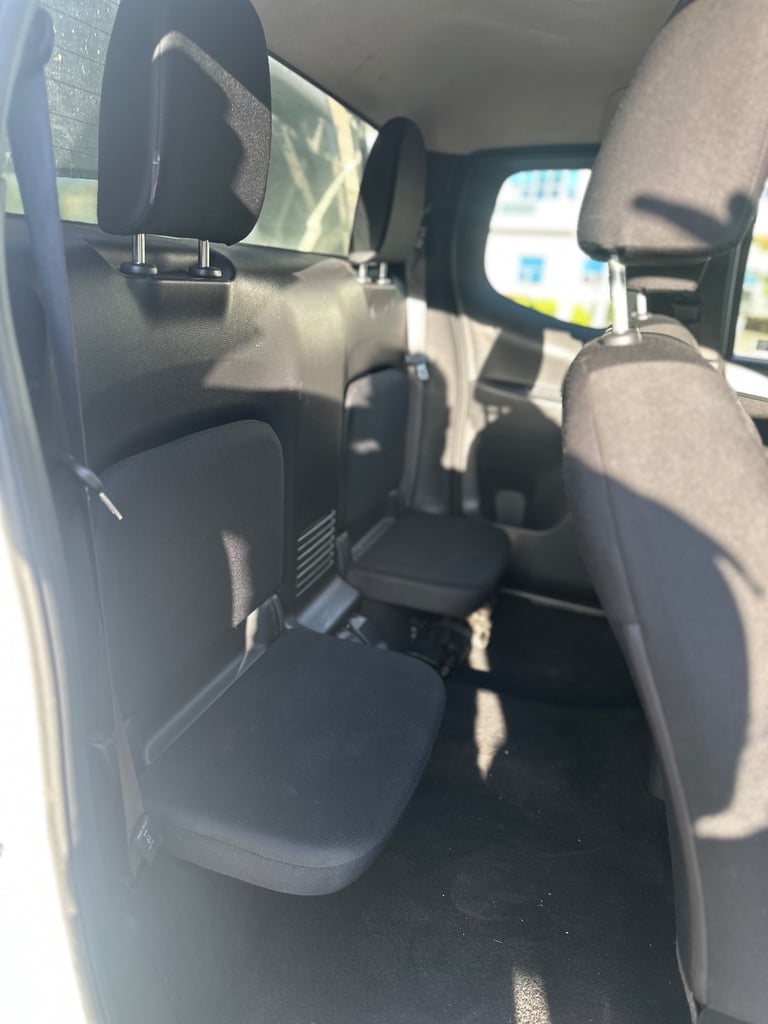 Nissan navara acenta king car 66reg drive great 