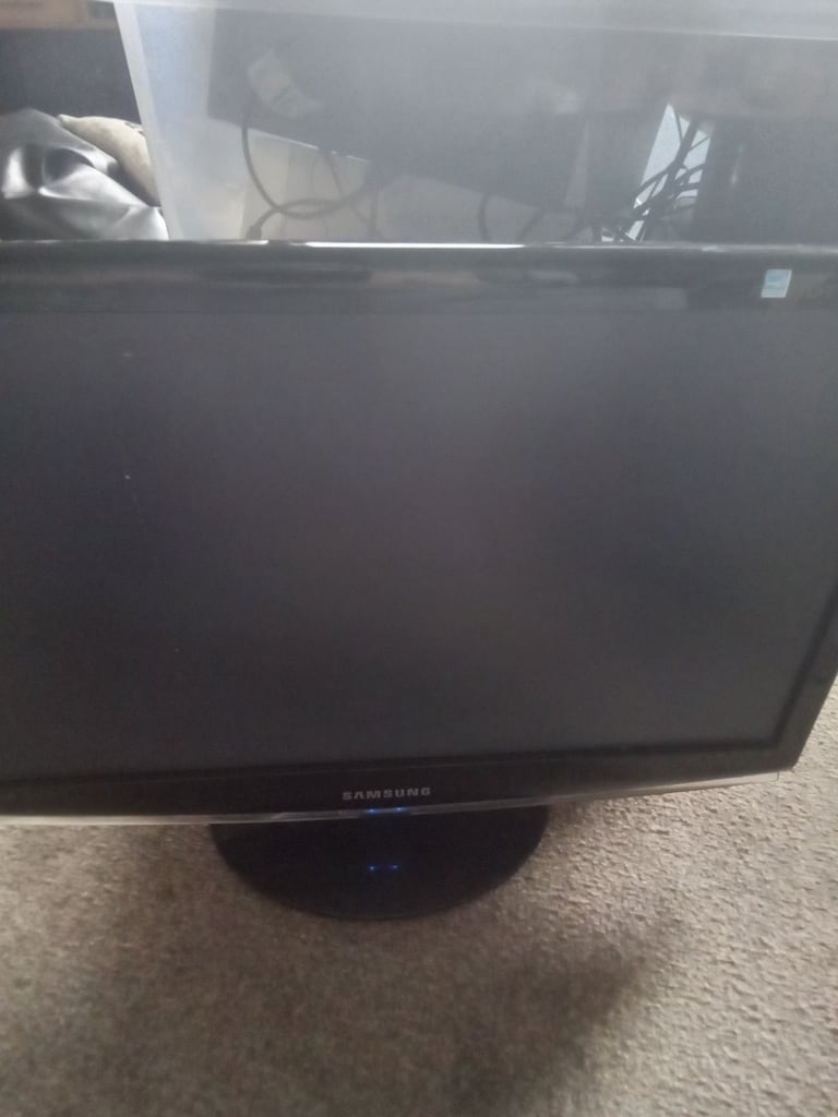 Small samsung tv and free dvd player 