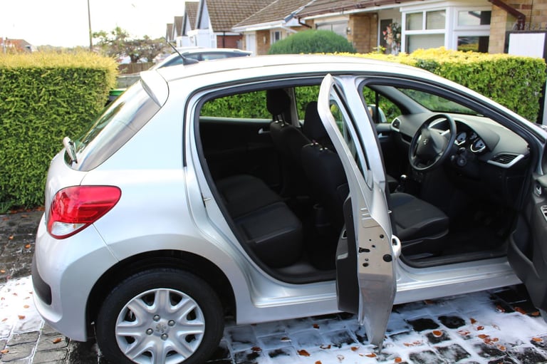Peugeot, 207, Hatchback, 2009, Manual, 1360 (cc), 5 doors