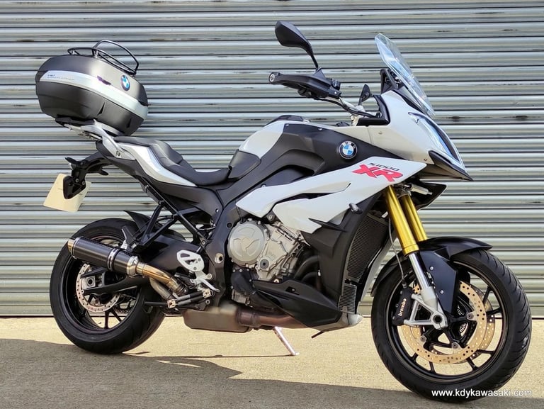 image for 2015 BMW S1000XR, Electronic suspension, Top box