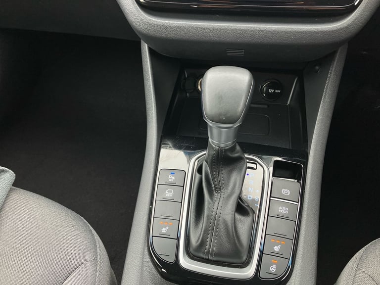 2022 Hyundai IONIQ 1.6 GDi Hybrid Premium 5dr DCT Hatchback PETROL/ELECTRIC Automatic