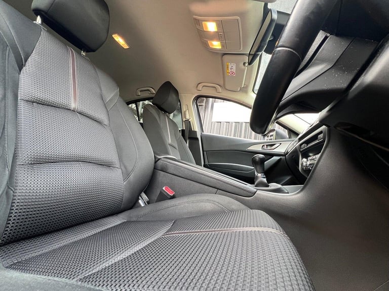 MAZDA MAZDA3 2.0 SKYACTIV-G SE-L Nav 2017