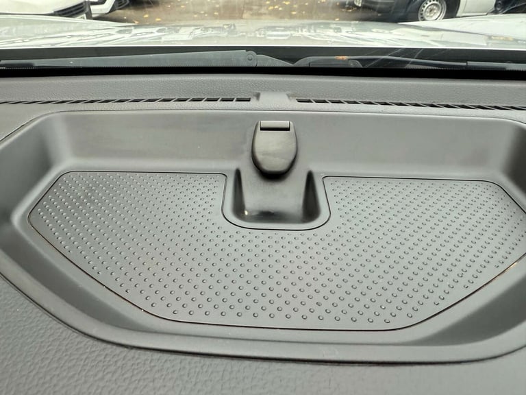 2016 Nissan Navara Double Cab Pick Up Tekna 2.3dCi 190 4WD Auto PICK UP DIESEL Automatic