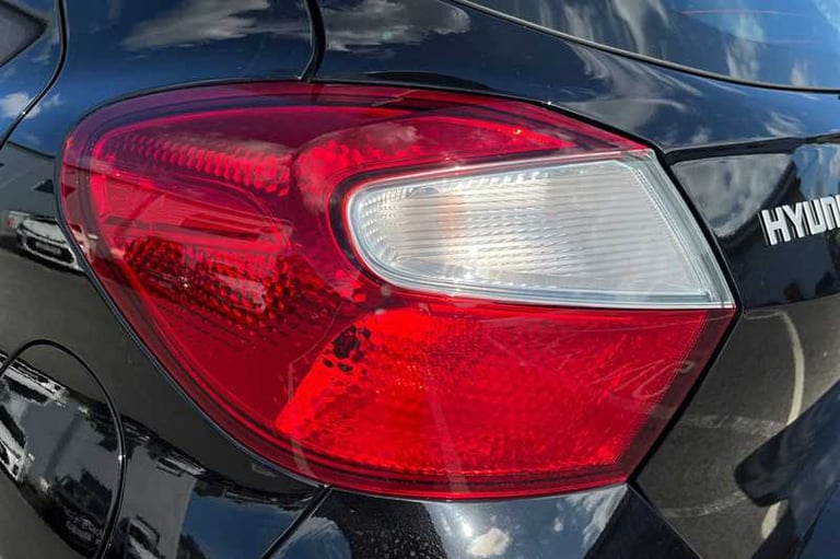 2025 Hyundai i10 1.2 Advance Hatchback 5dr Petrol Auto Euro 6 (s/s) (79 ps) Hatchback Petrol Auto...
