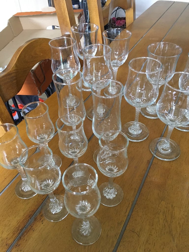 Perfect condition mixed glass ware bundles..individual prices just ask…home anywhere perfect..