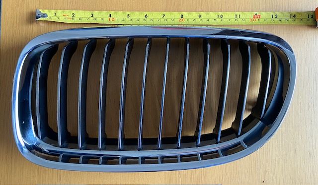 A Pair of Genuine BMW 3 Series (E90) Silver Kidney Grilles.