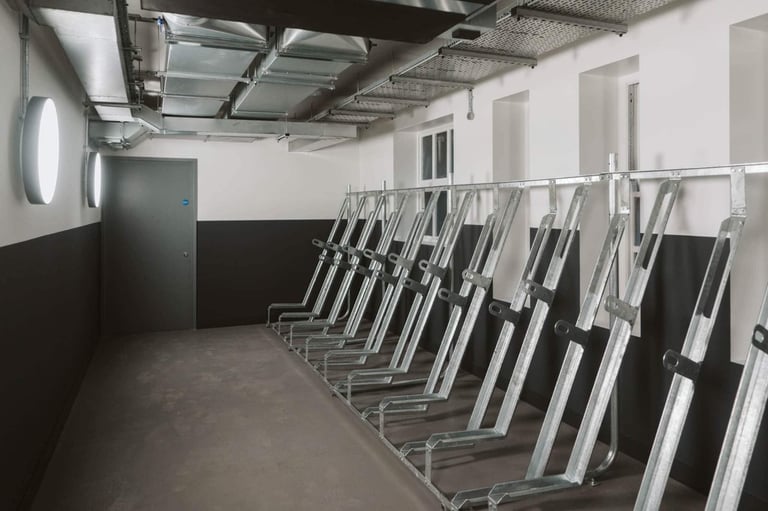 Fully Serviced Contemporary Duplex Office | 3,347 sq ft | Aldgate | 50-83 Desks