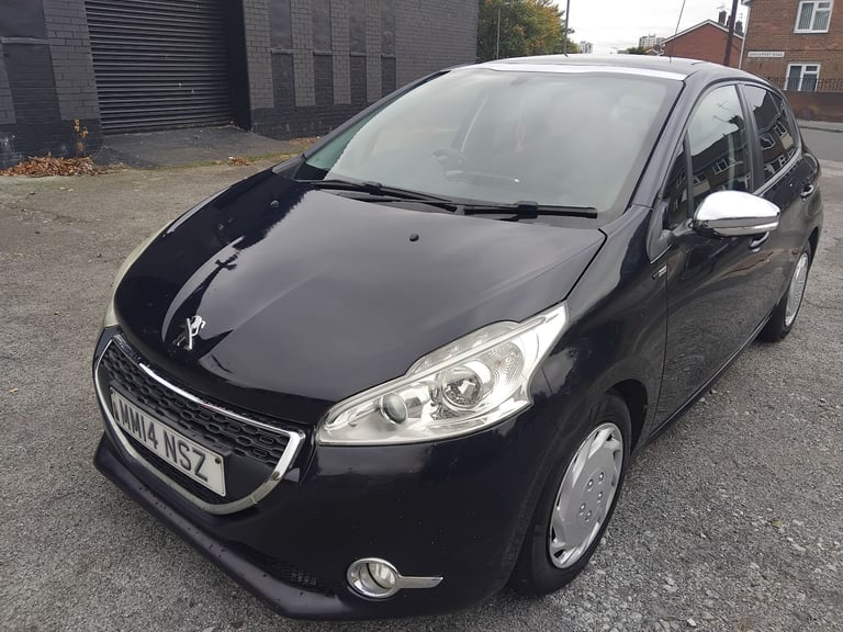 Peugeot, 208, Hatchback, 2014, Manual, 1199 (cc), 5 doors