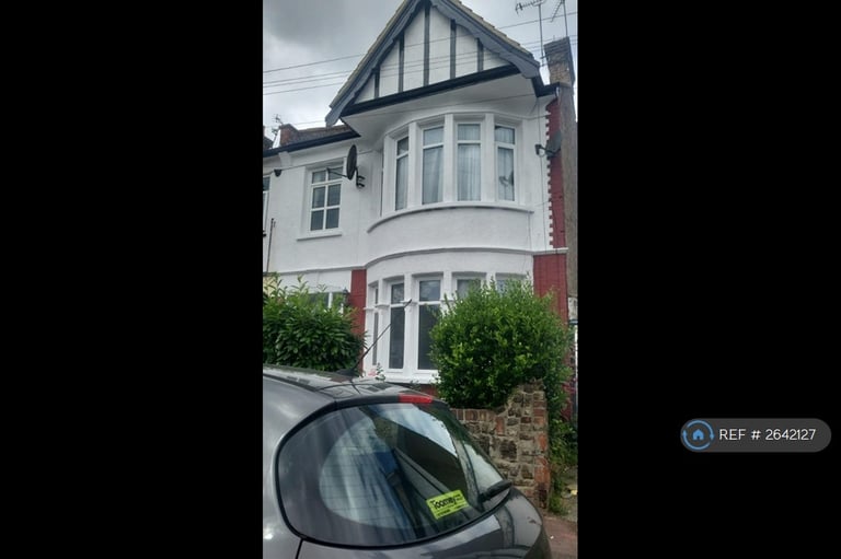 image for 3 bedroom house in Beedell Avenue, Westcliff-On-Sea, SS0 (3 bed) (#2642127)