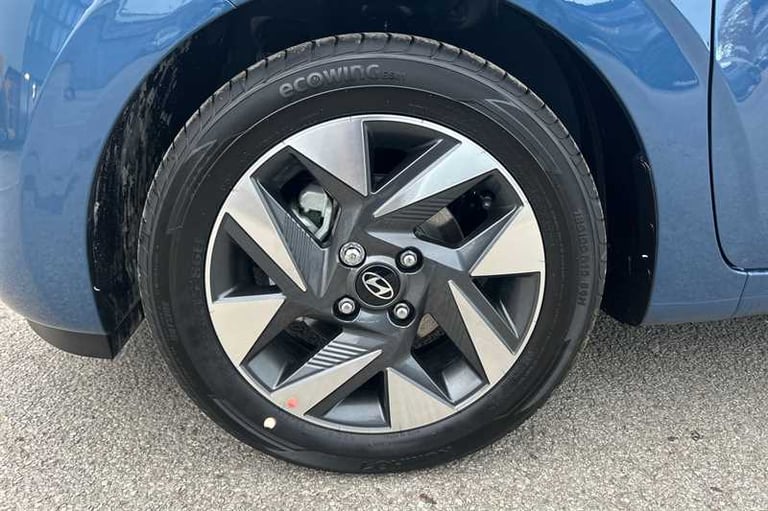 2025 Hyundai i10 1.2 Advance Hatchback 5dr Petrol Auto Euro 6 (s/s) (79 ps) Hatchback Petrol Auto...