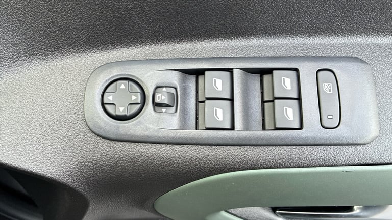 2023 Citroen Berlingo 100kW Flair XTR M 50kWh 5dr Auto Electric Estate Estate Electric Automatic