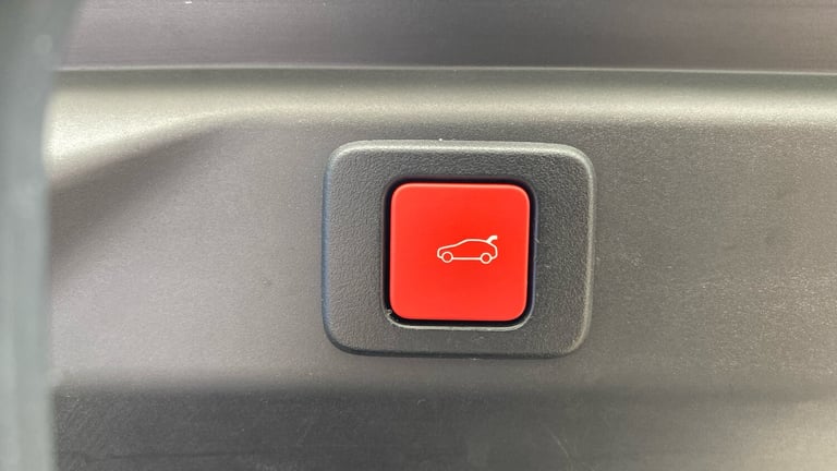 2024 Peugeot 3008 73kWh GT SUV 5dr Electric Auto (210 ps) SUV Electric Automatic