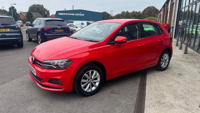 VOLKSWAGEN POLO 1.0 TSI SE Euro 6 (s/s) 5dr 2018