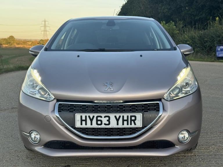 2013 Peugeot 208 1.2 e-VTi Allure 5dr EGC HATCHBACK PETROL Manual