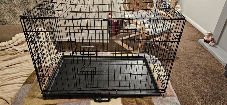 Medium dog crate 