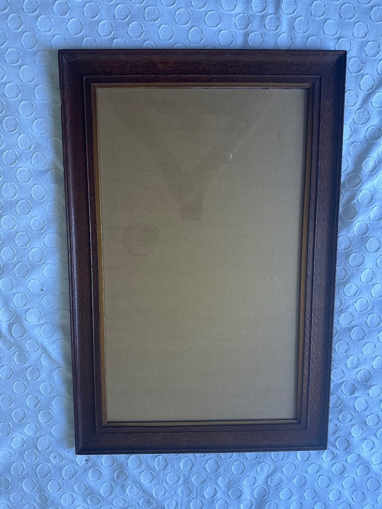 image for 4 vintage wooden picture frames