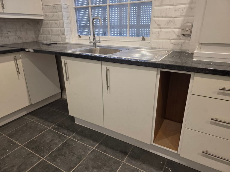 3 Bedroom Semi-Detached House in Liverpool, L9