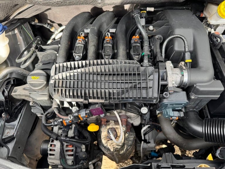 Peugeot 2008 1.2 PureTech Allure SUV 5dr Petrol Manual Euro 6 (82 ps)