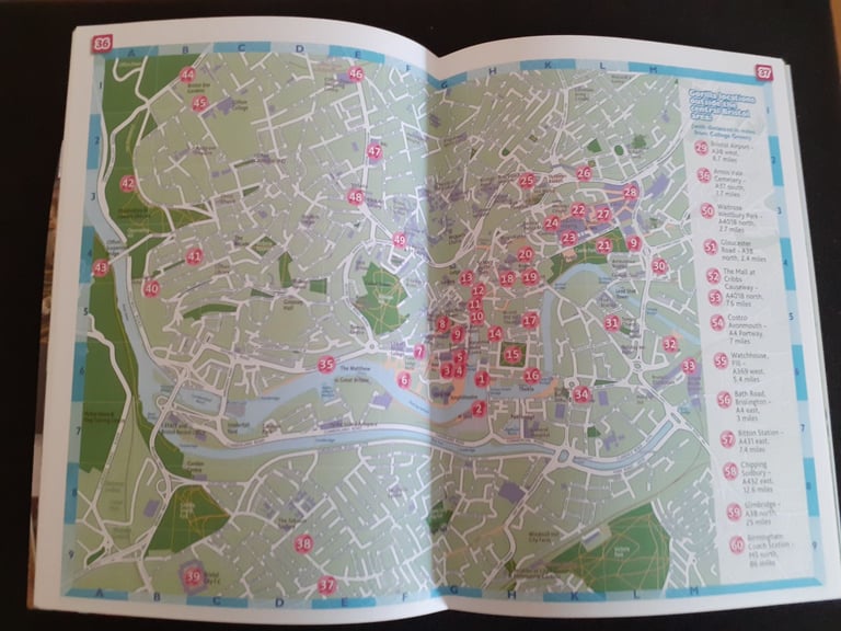 Wow Gorillas souvenir guide