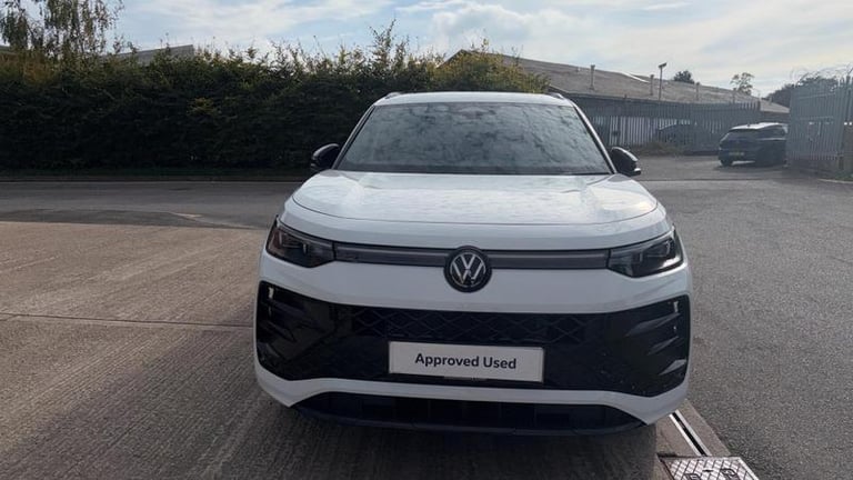 2025 Volkswagen Touran 1.5 TSI eHybrid 272 R-Line Edition 5dr DSG6 Automatic Estate Hybrid Automatic
