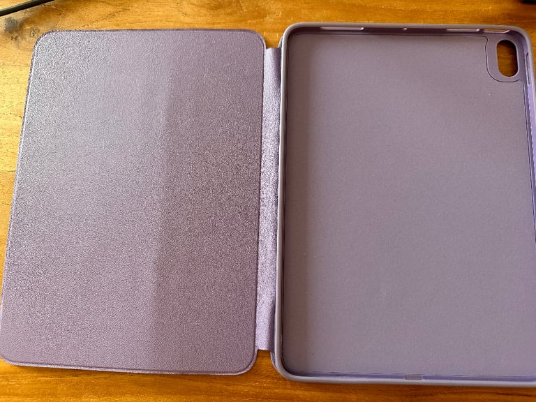 ESR IPad Air Case (purple) 4th/5th gen
