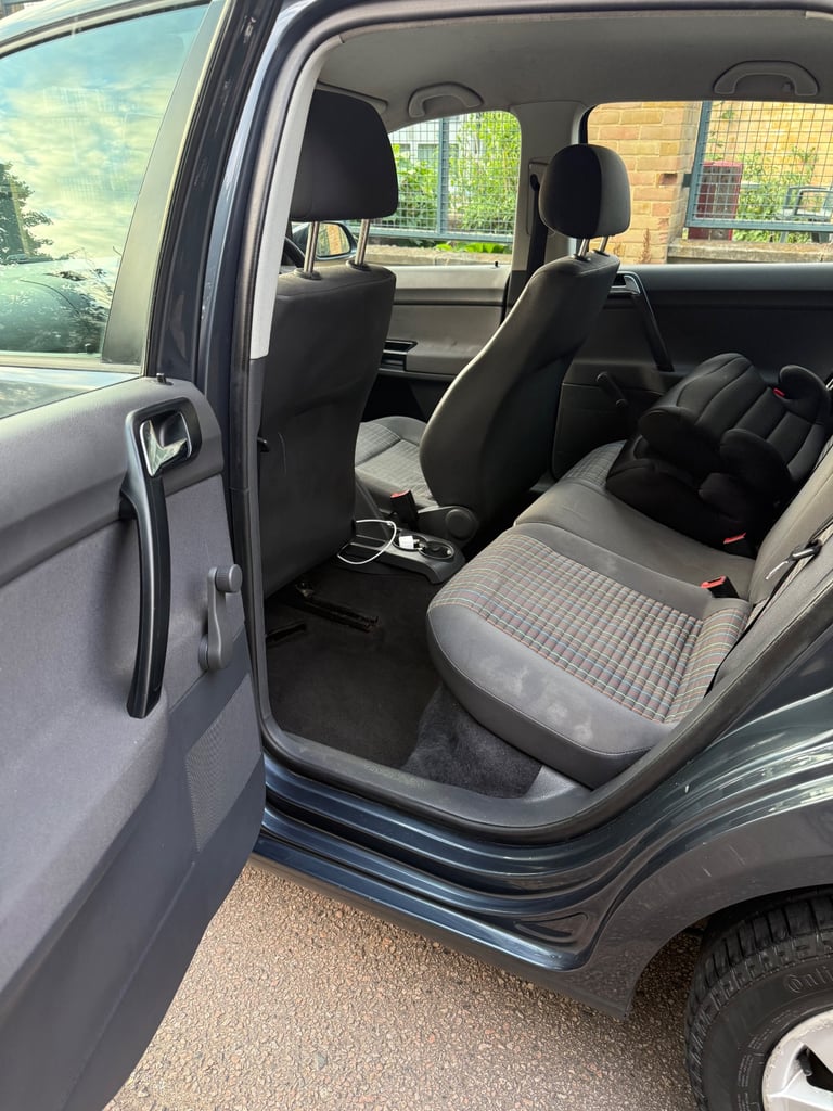 Volkswagen, POLO, Hatchback, 2005, Manual, 1198 (cc),5 doors - Image 4