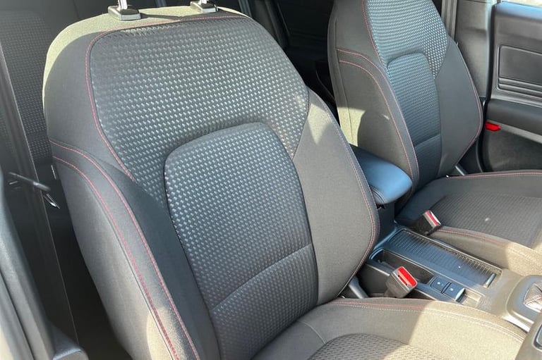 2024 Ford Focus 1.0 EcoBoost Hybrid mHEV ST-Line 5dr, Apple Car Play, Android Auto, Parking Hatch...