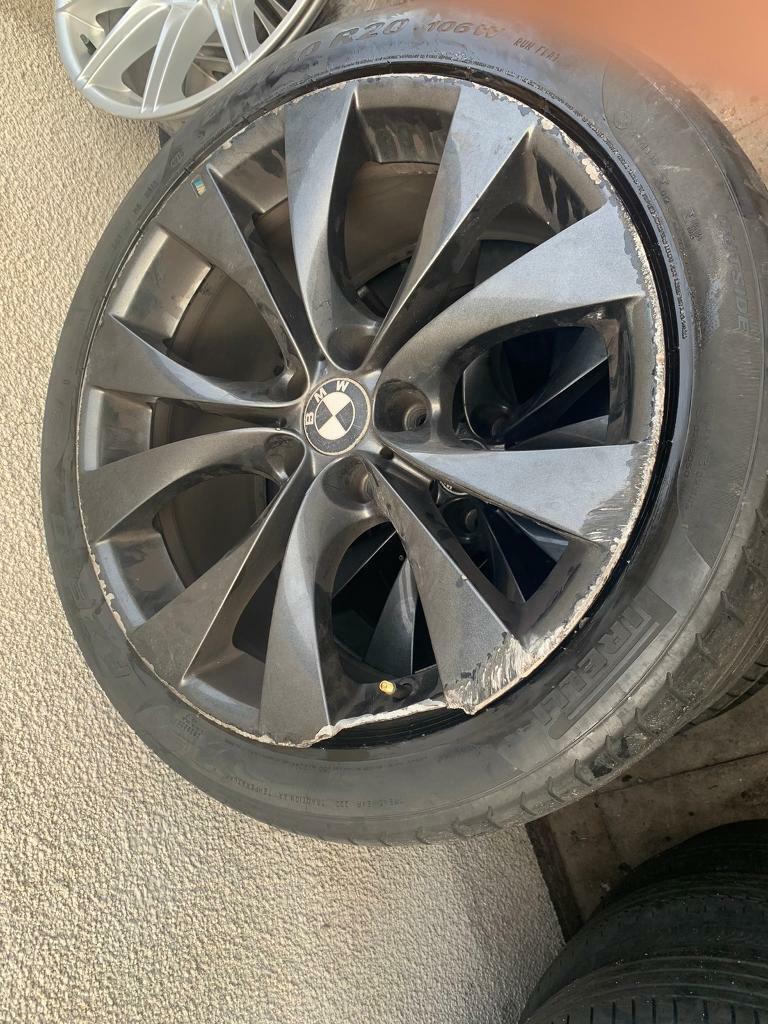 image for Genuine BMW X5 20&quot; 227M FRONT Alloy Wheel M Sport 10J 8037349 - DAMAGED holds air