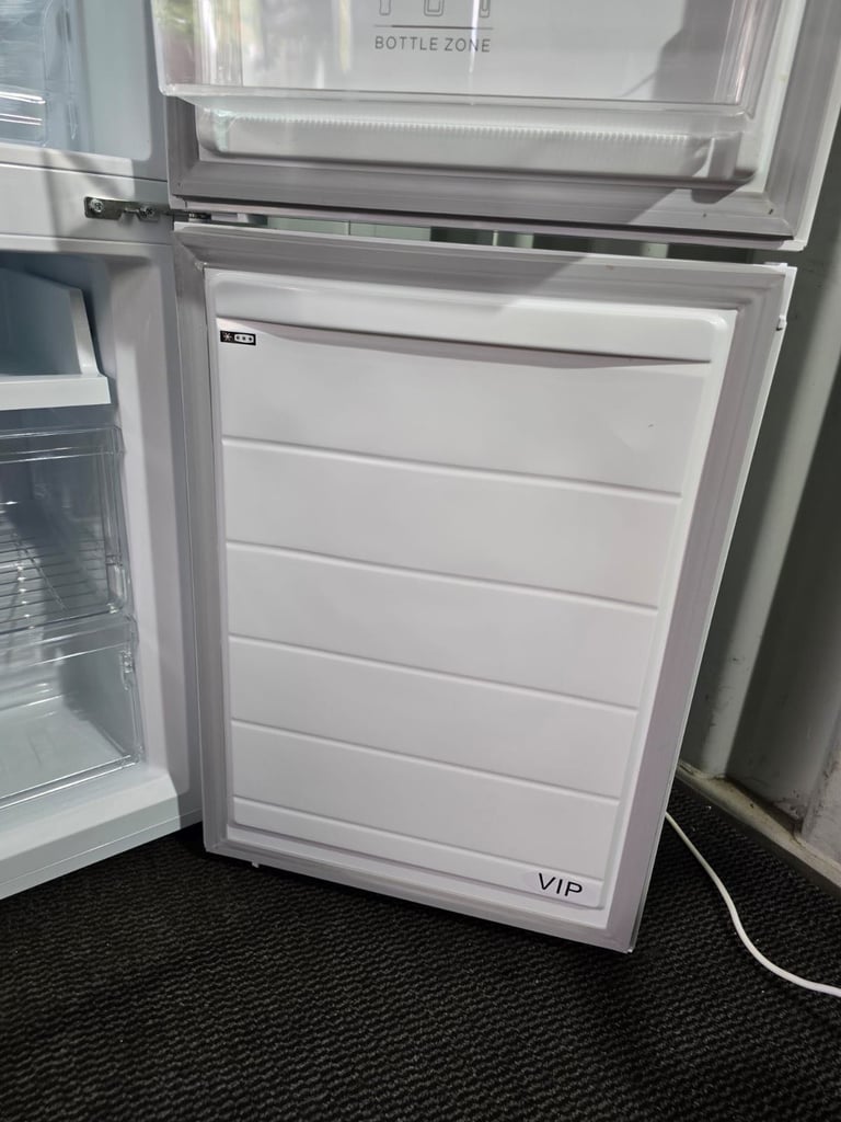 Free Delivery - Montpellier Fridge/Freezer (£150)