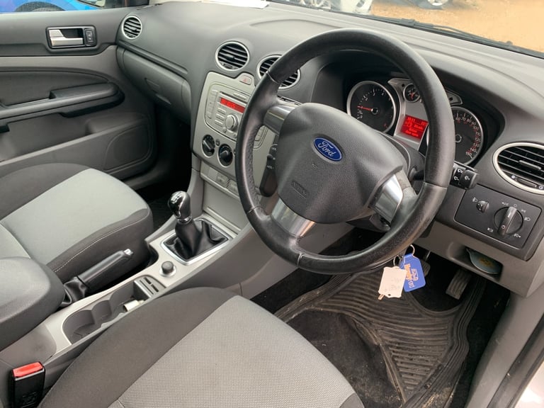 2009 Ford Focus 1.8 Zetec 5dr HATCHBACK Petrol Manual