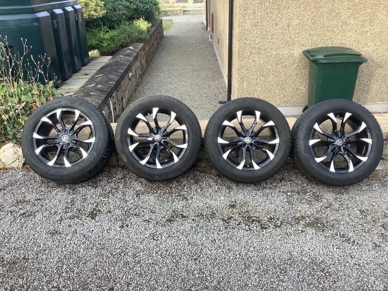 Landrover Alloy wheels and winter tyres - excellent condition