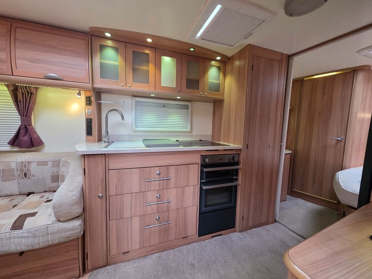 2011 bailey unicorn almeria fixed bed mover all season awning alde wet central heating