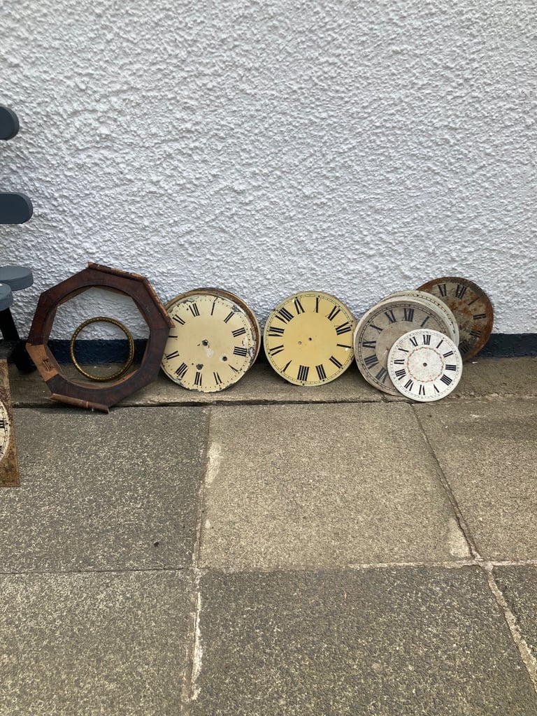 Clock dials 