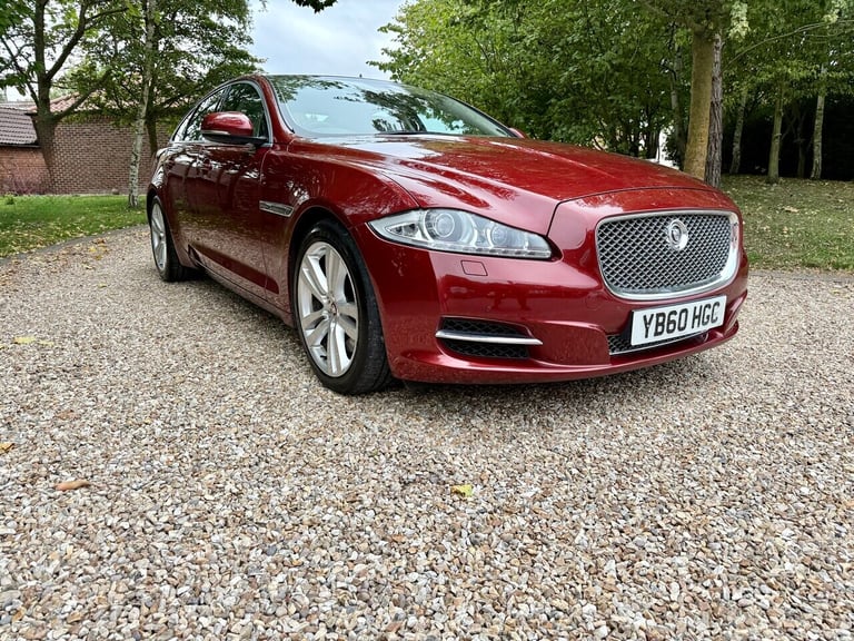 2010 Jaguar XJ 3.0d V6 Premium Luxury 4dr Auto SALOON DIESEL Automatic
