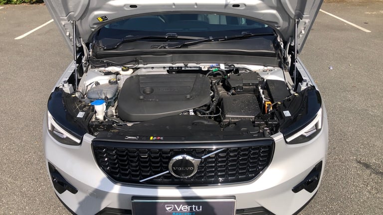 2023 Volvo XC40 2.0 B3P Plus Dark 5dr Auto Petrol Estate Estate Petrol Automatic