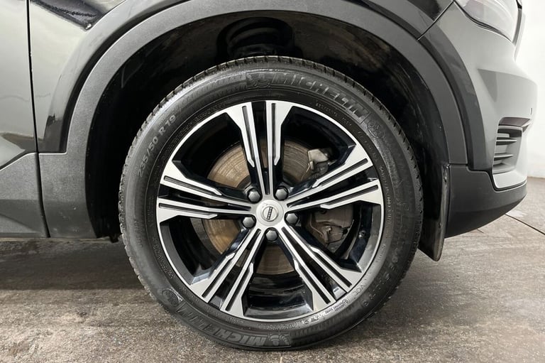 2021 71 VOLVO XC40 1.5H T4 RECHARGE 10.7KWH INSCRIPTION SUV 5DR PETROL PLUG-IN H
