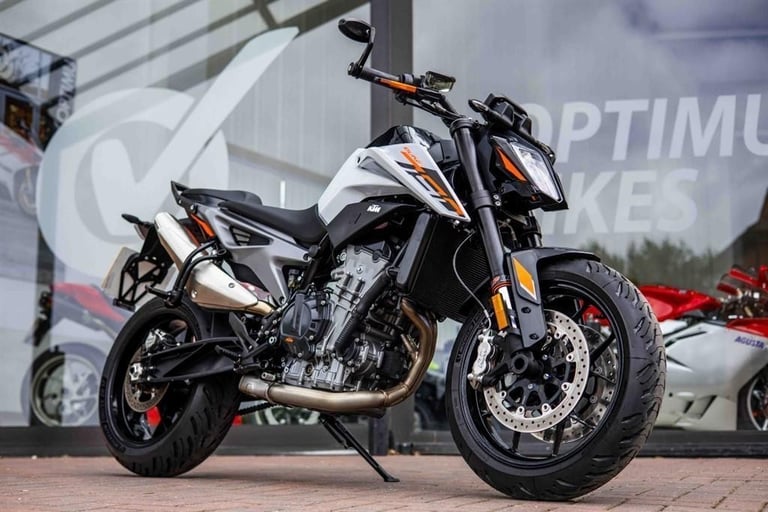 image for KTM Duke 790 ! LOW MILES ! EXTRAS ! STUNNING