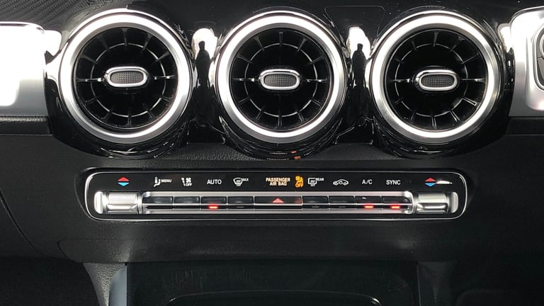 2021 Mercedes-Benz GLB GLB 200 AMG LINE AUTO Estate Petrol Automatic