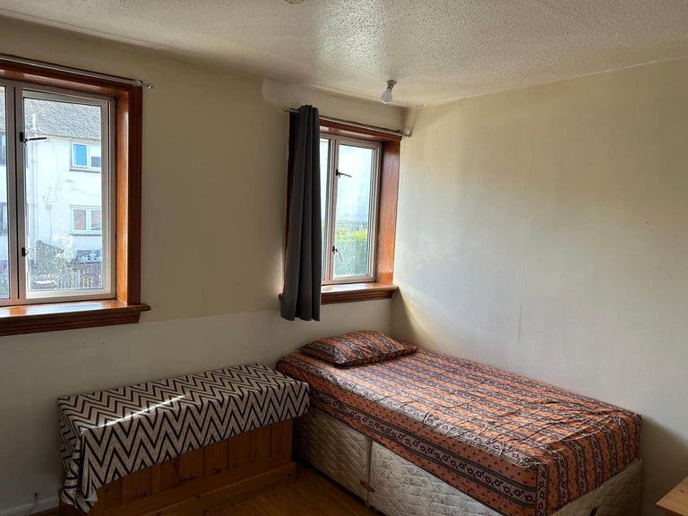 Double Bright Room near City Center