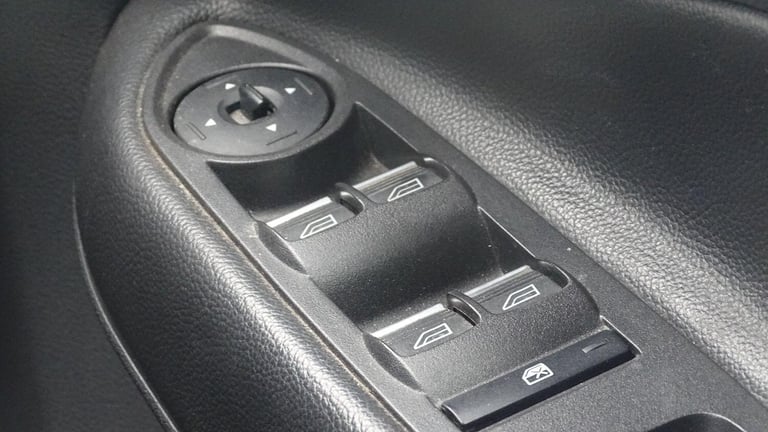 FORD KUGA 2.0 TDCi Titanium Black Manual Diesel 2015