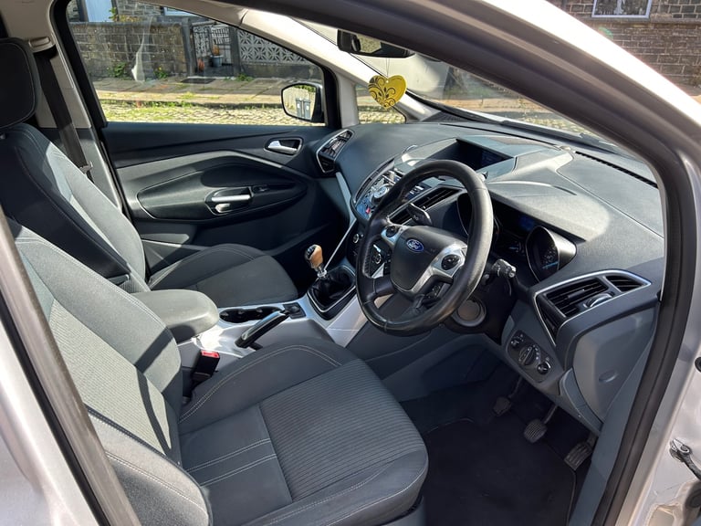 2012 (61) FORD GRAND C-MAX 1.6 TDCI TITANIUM   7 SEATER