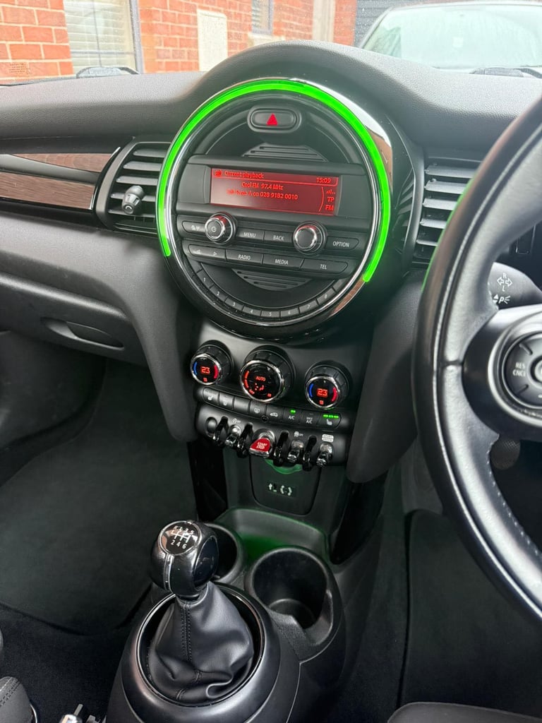 2018 MINI Cooper