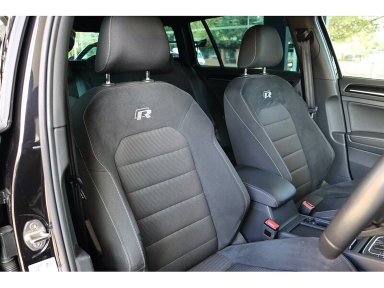 2019 Volkswagen Golf 2.0 TSI R Estate 5dr Petrol DSG 4Motion Euro 6 (s/s) (300 ps) Estate Petrol ...