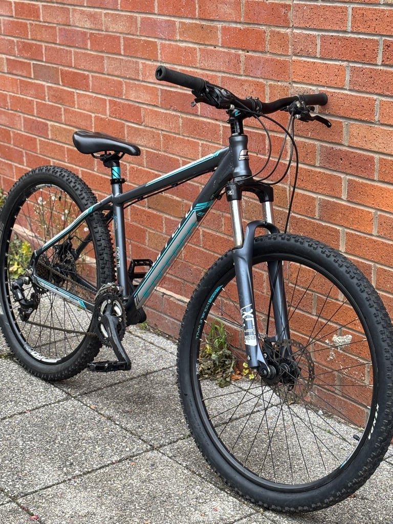 Carrera Vengeance Mountain Bike – Trail/Commuter Ready