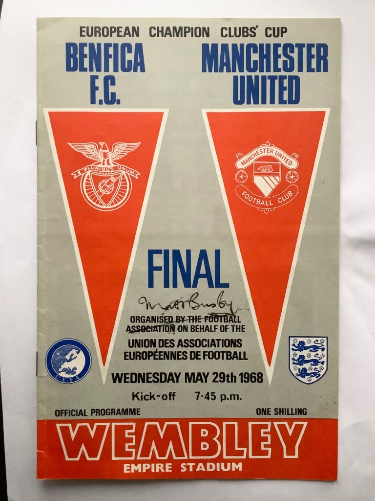 Wanted Manchester United Football Memorabilia Badges Rosettes Pennants Autographs Shirts Programmes