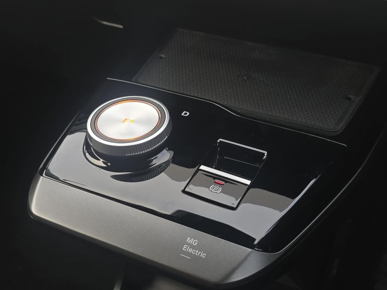 2025 MG MG4 150kW Trophy EV Long Range 64kWh 5dr Auto HATCHBACK ELECTRIC Automatic