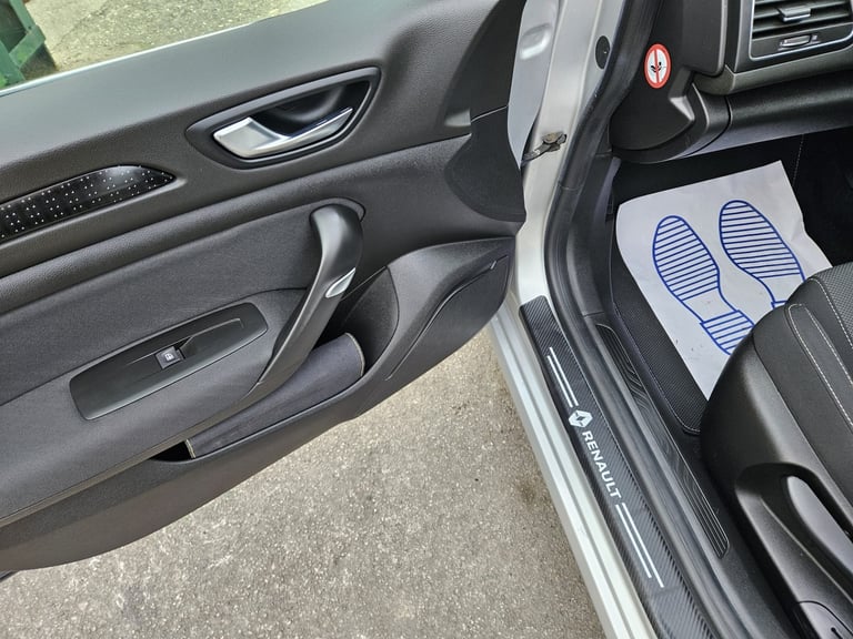 2019 Renault Megane 1.3 TCE Play 5dr ESTATE Petrol Manual